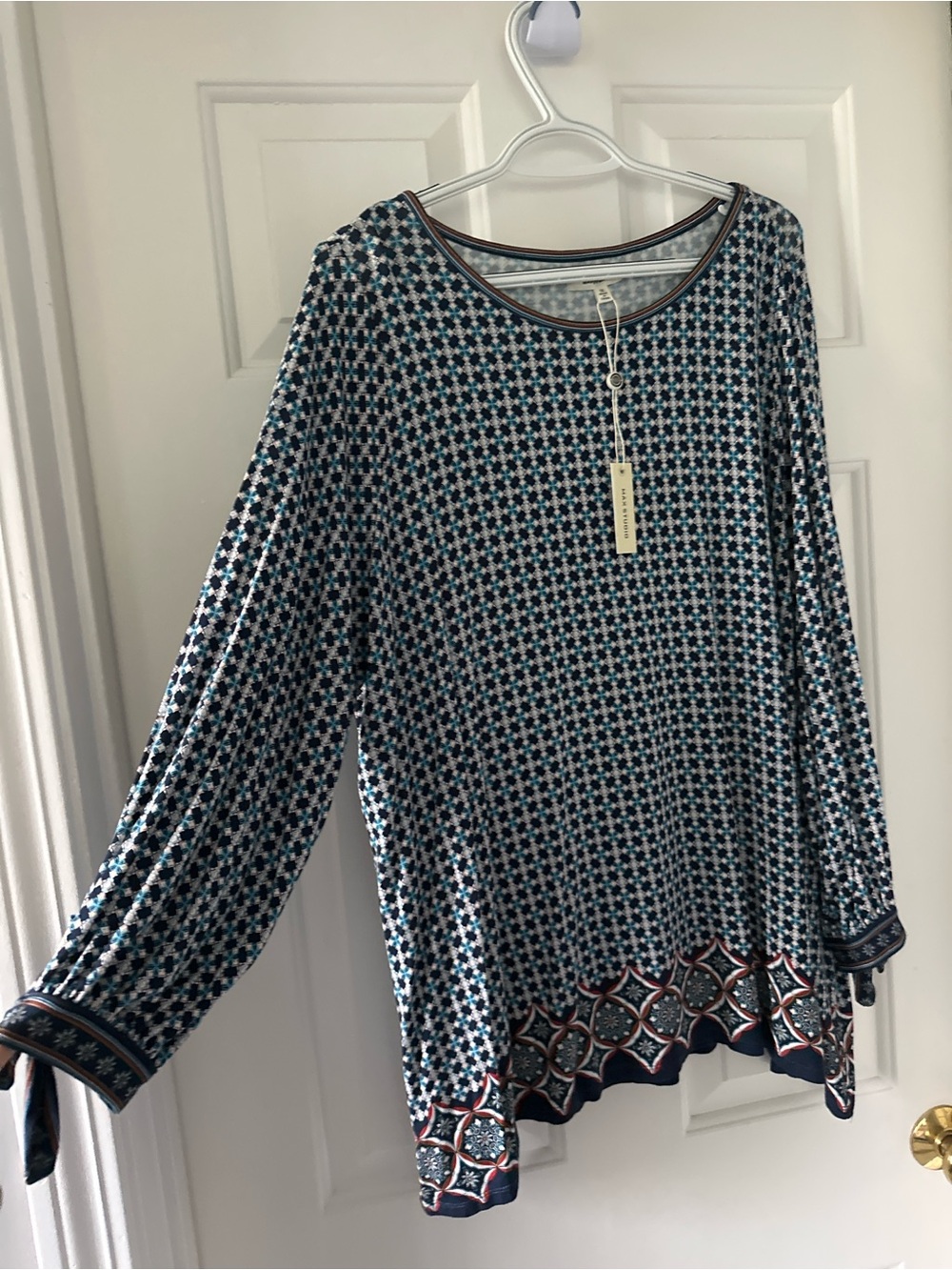 Max Studio 1X Printed Boho Blouse Tie Sleeve Top Blue White Red NWT Plus Size
